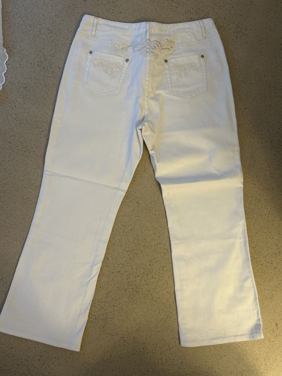 Pantaloni: Jeans Hose, weiss mit Muster, Gr. 42 – Nuovo (secondo la descrizione) da Langwiesen venduto da Cattii