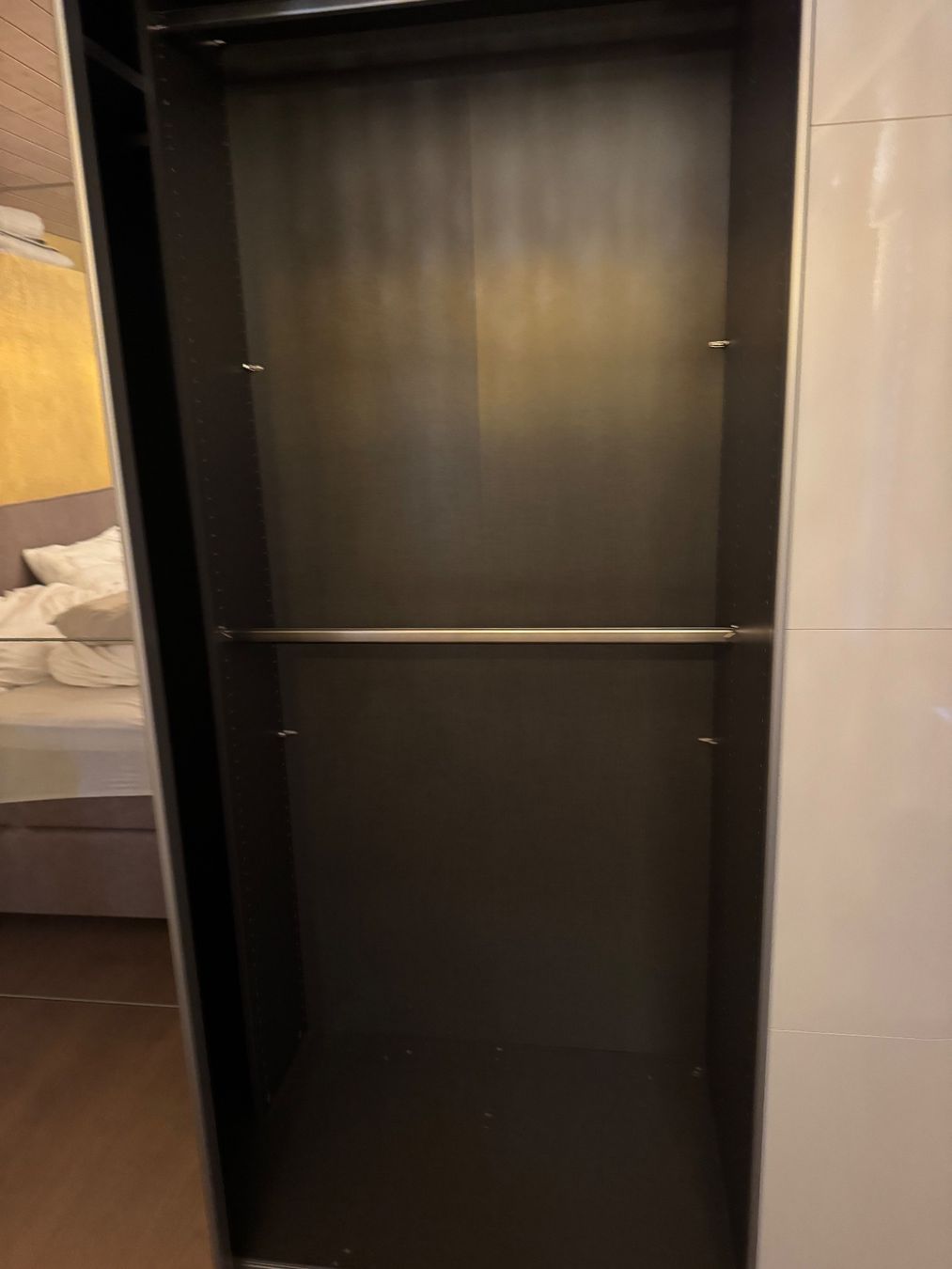 Armadi: Kleiderschrank – Usato da Langnau am Albis venduto da Adam024 4