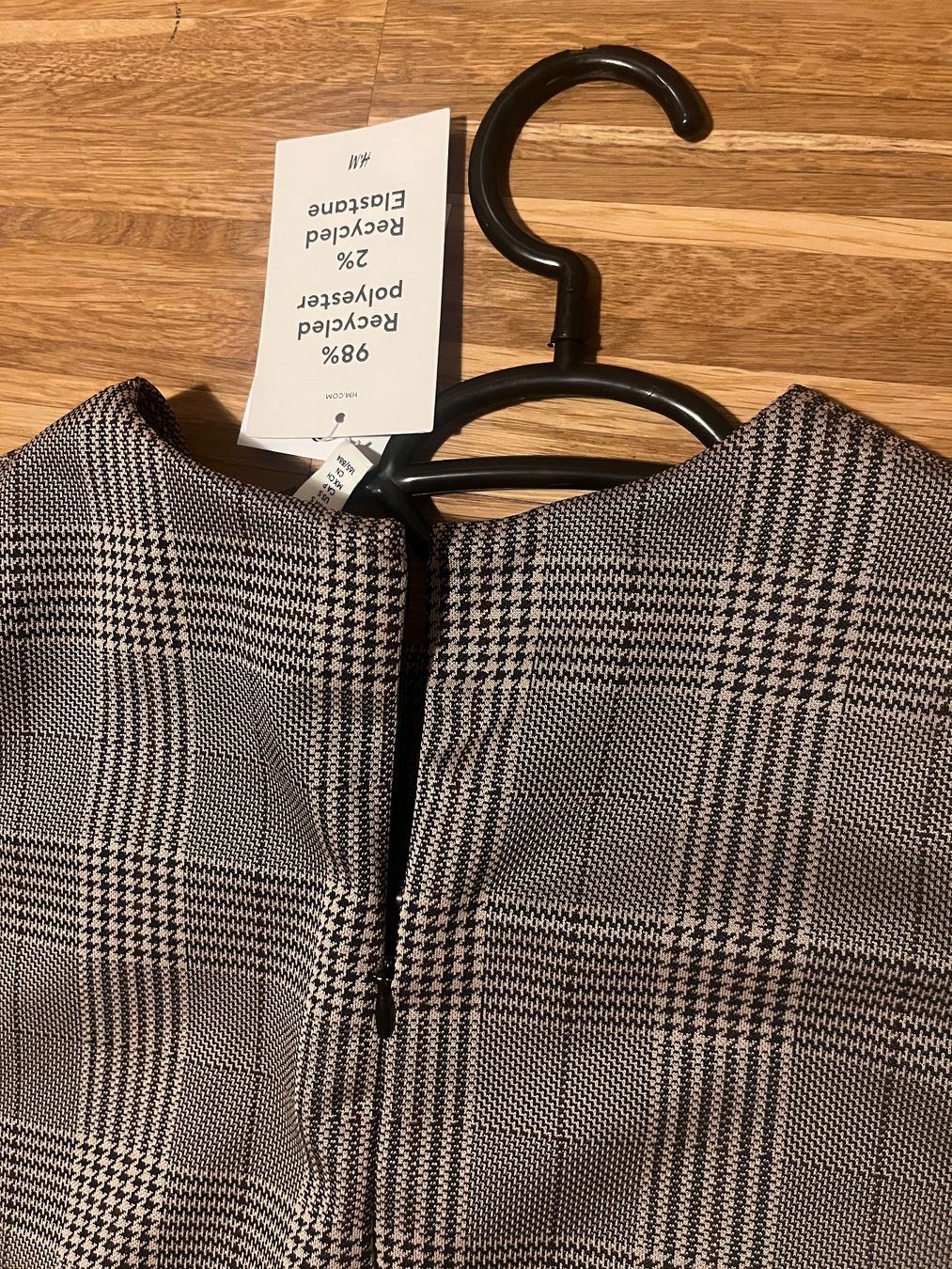H&M Top: Elegantes Oberteil – Nuovo e nell'imballaggio originale da Zürich venduto da sar_ghn5 2