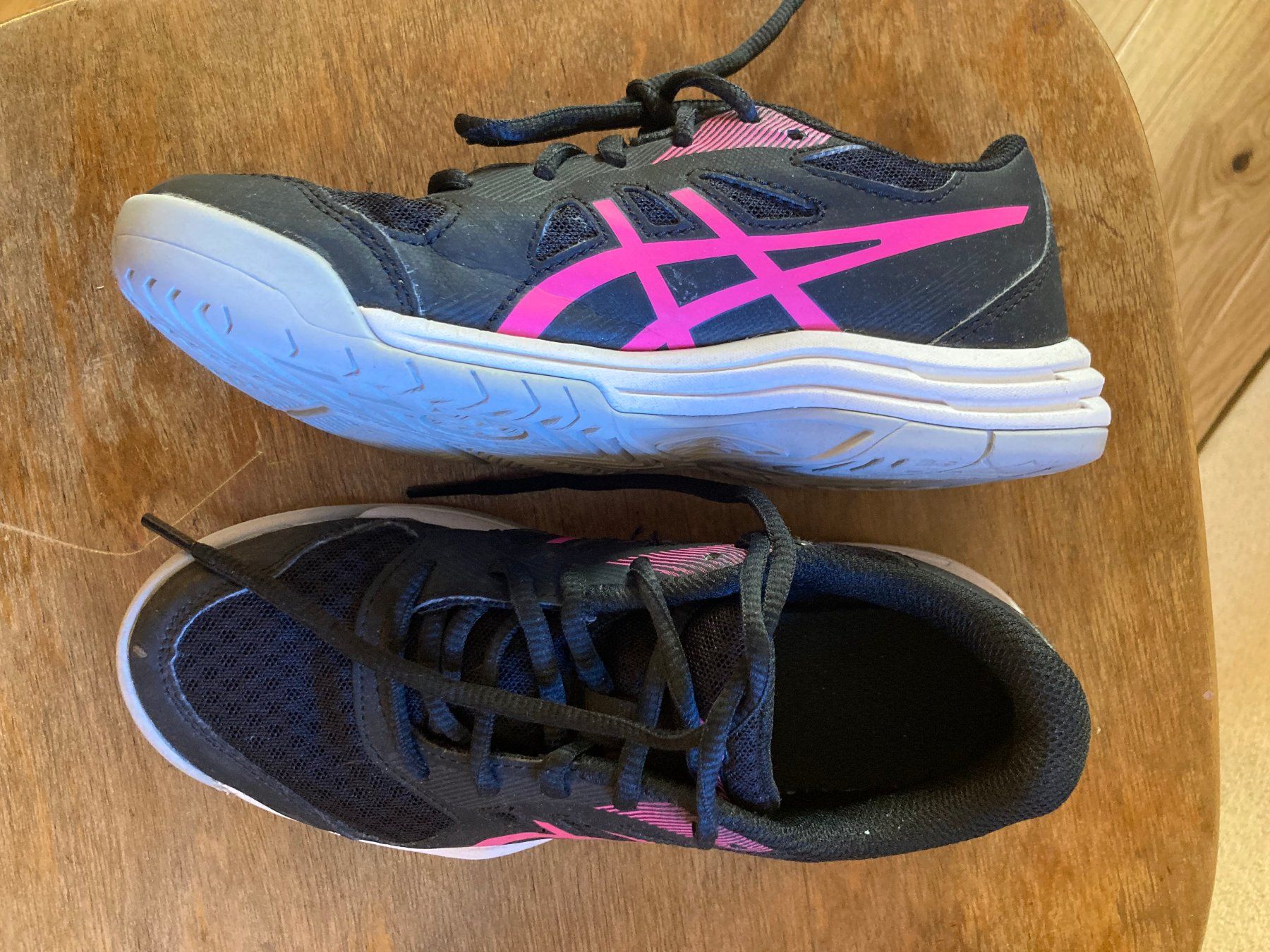 Asics Chaussures garçon: Baskets Asics 34.5 – D'occasion à Le Lieu par ptitcocon 1