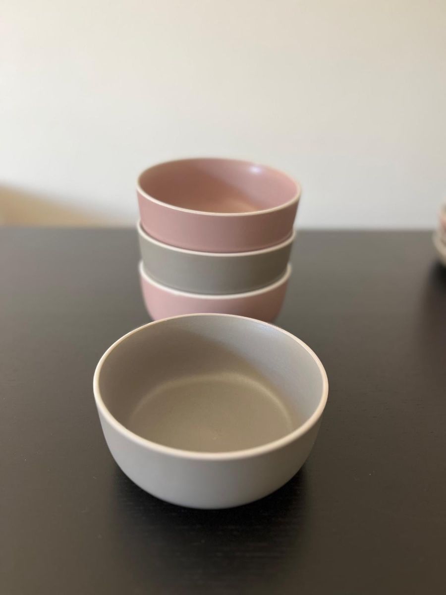 Set di piatti: Geschirr-Set grau/rosa – Usato da Zürich venduto da eunoia_ 3