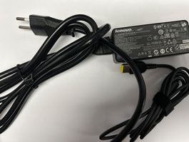 Lenovo Notebook Netzteil mit Square Thinkpad Stecker - 45W