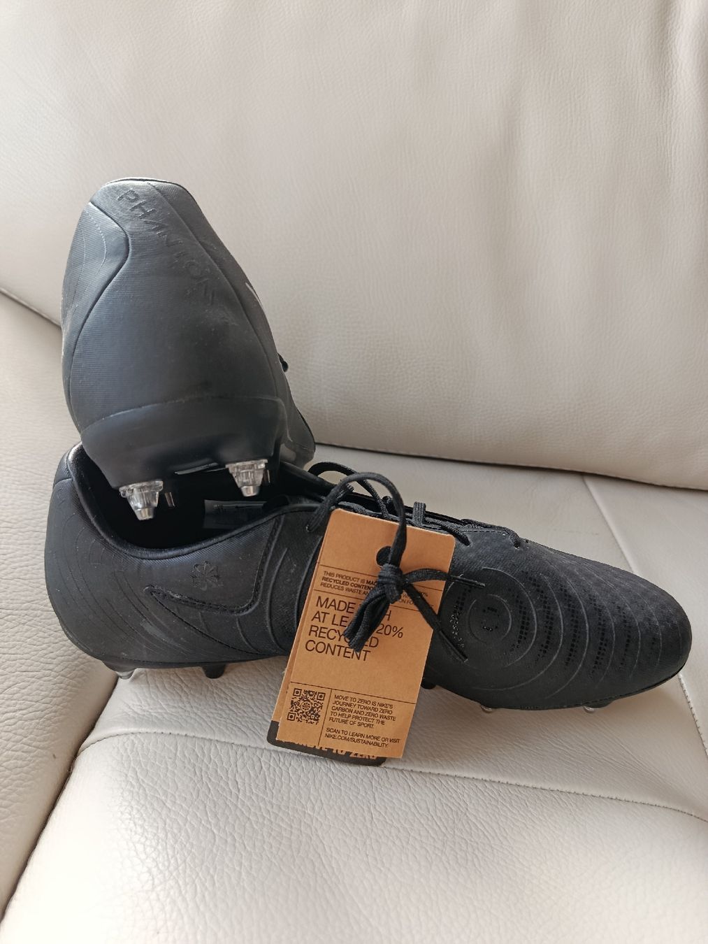 Nike Scarpe da uomo: chaussure de foot neuve – Nuovo (secondo la descrizione) da Zollikon venduto da eur_p7wf
