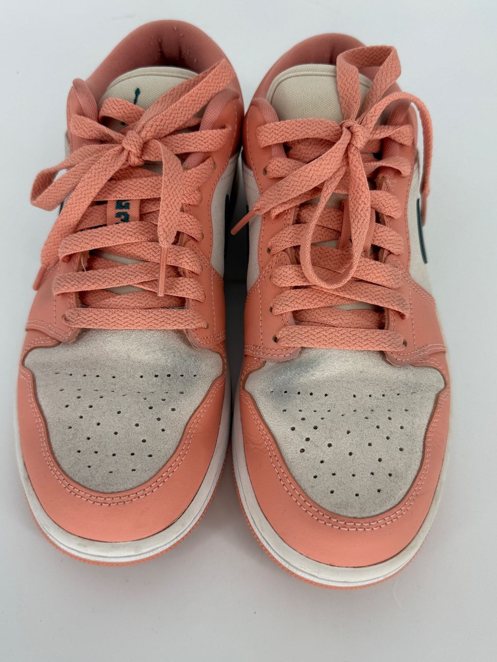 Nike Scarpe da donna: Nike Air Jordan 1 Low Sneaker Gr.40 – Usato da Auenstein venduto da moin. 1