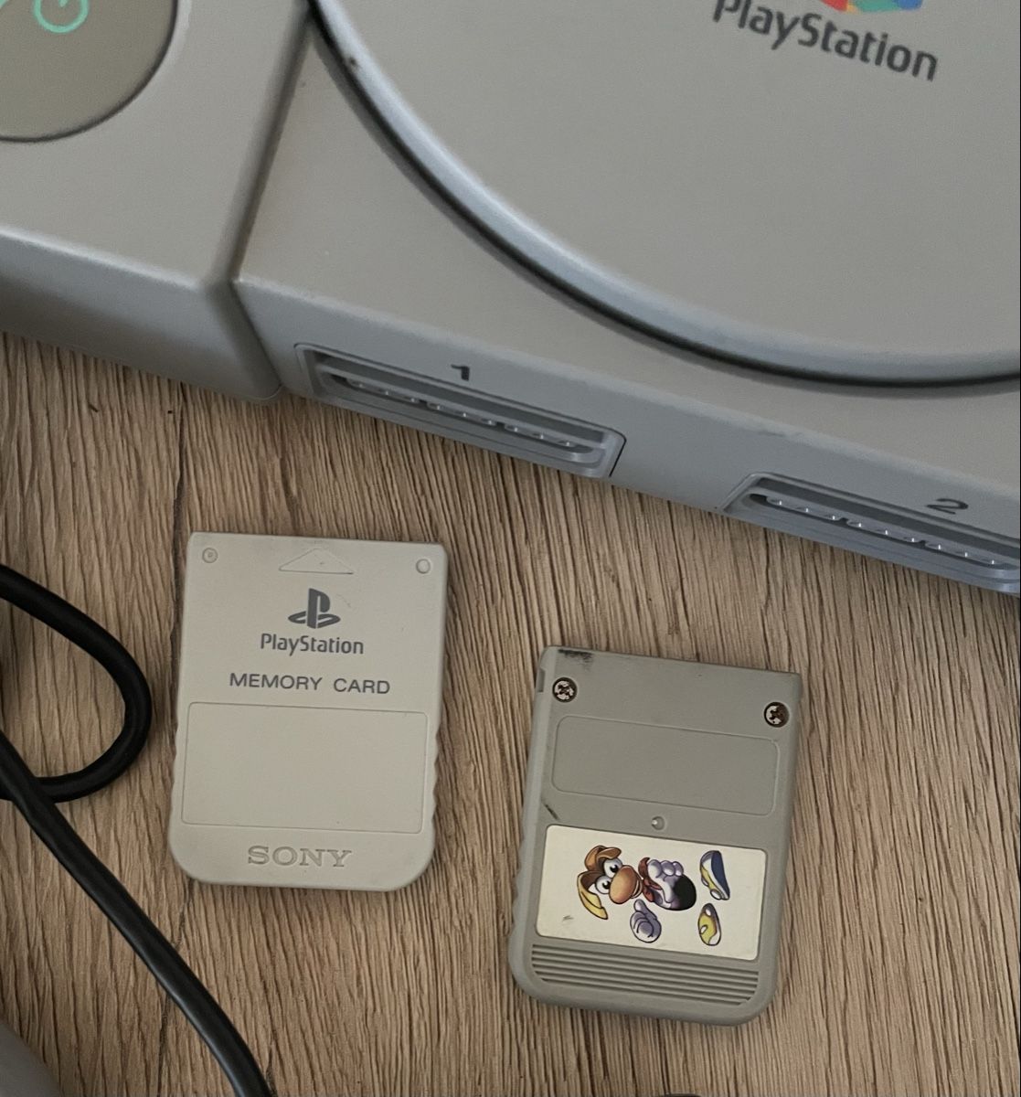 Sony Console: SONY PLAYSTATION 1 mit SPIELE – Usato da Plons venduto da wartauchris 2