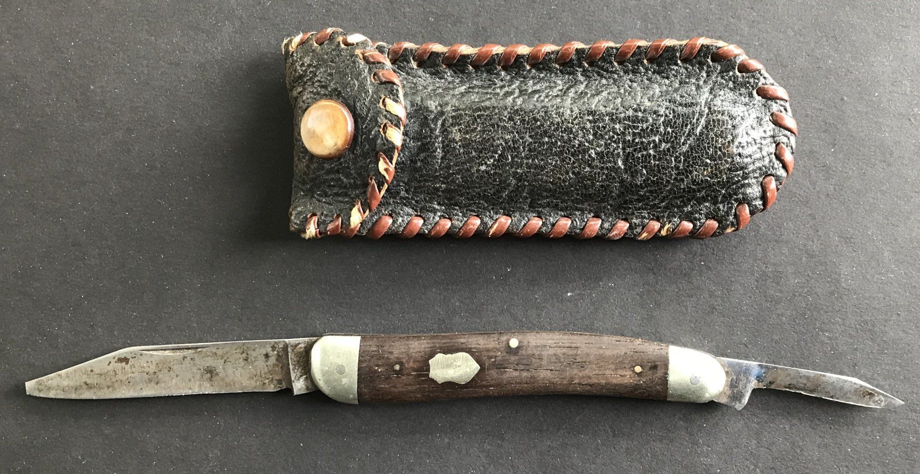 Coltelli tascabile: ANTIKES SACKMESSER MIT ETUI – Usato da Ostermundigen venduto da wini63