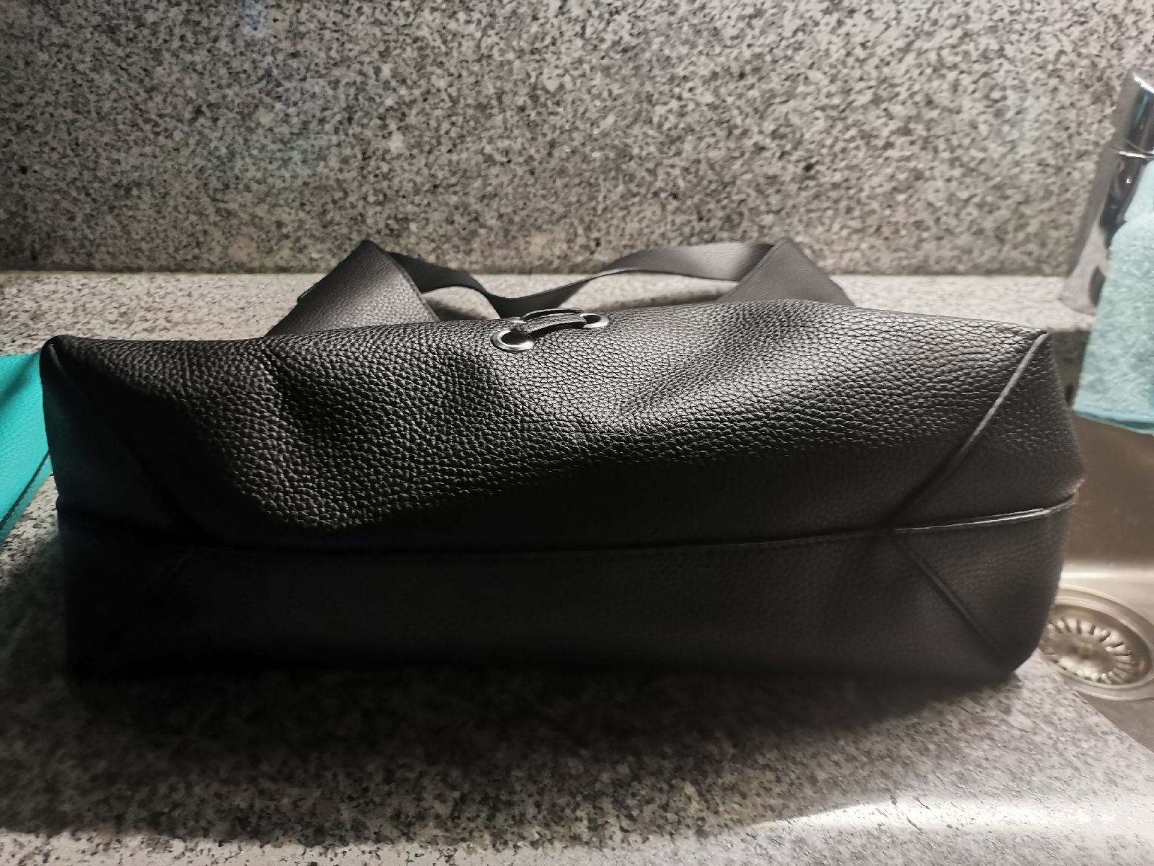 Guess Taschen für Damen: Tasche Guess – Gebraucht aus Cama von anto_a 2