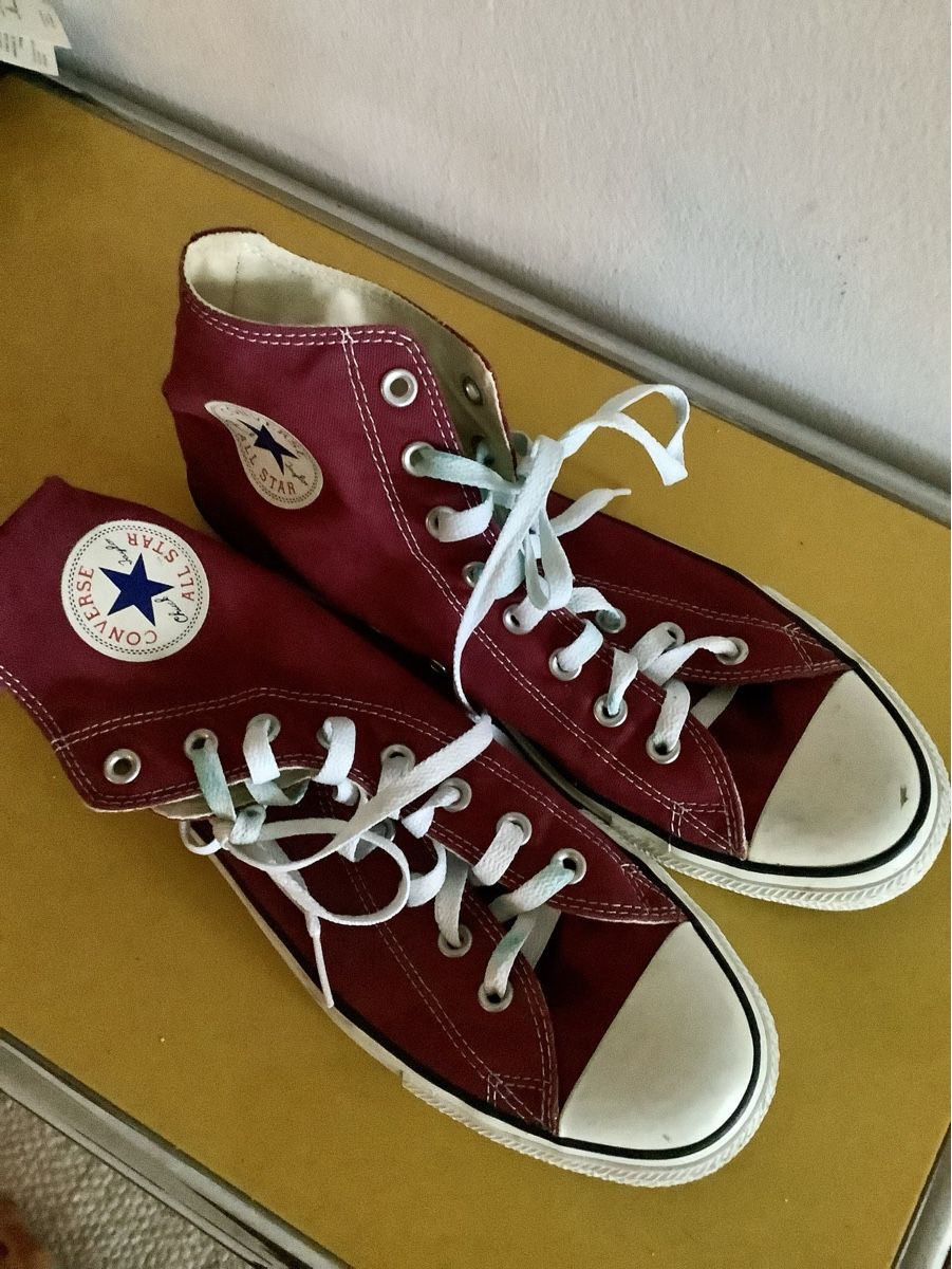 Converse Herrenschuhe: Converse Chuck Taylor, Canvas, Burgundy, EU 44 – Gebraucht aus Stäfa von loveforeverlove 1