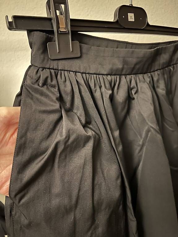 Zara Röcke: Minigonna a palloncino Zara – Neu (gemäss Beschreibung) aus Luzern von mic_99vf 1