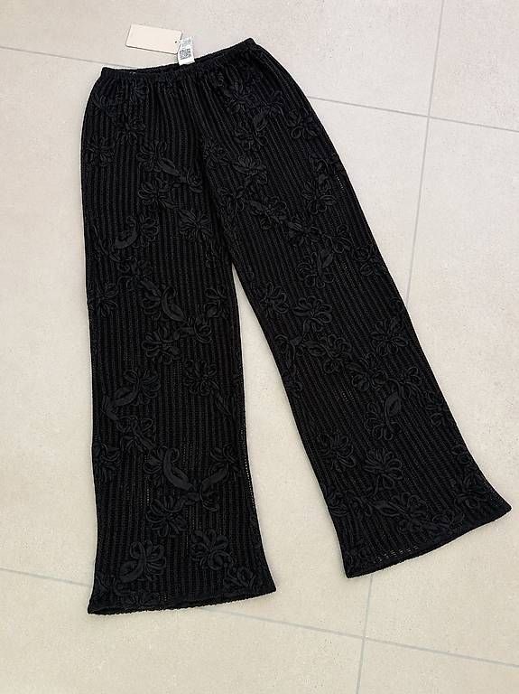 Hosen: Weite Boho-Hose aus Spitze Gr. XS Schwarz – Gebraucht aus Merlischachen von GlamGarb