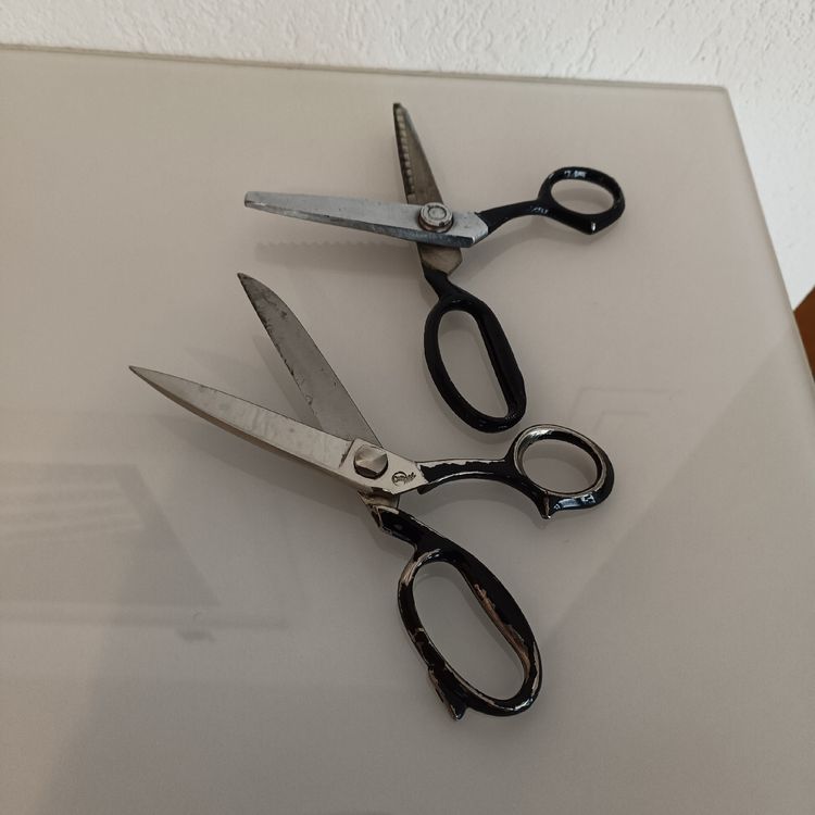 2er Set: Vintage Scheren - Ideal für Schneiderarbeiten (Gebraucht) in ...