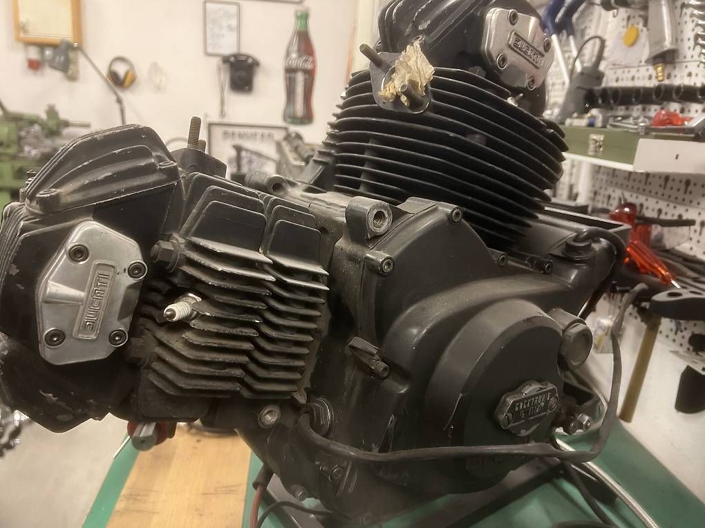Motori: Cagiva Elefant (Ducati) Motor 650 – Usato da Geroldswil venduto da topolinorosso
