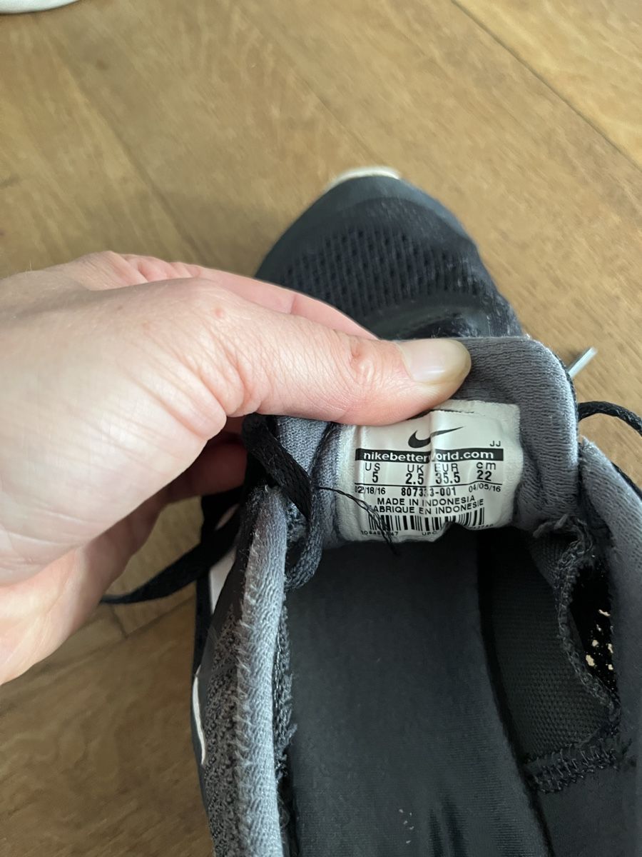 Nike Scarpe da donna: Nike Sneakers schwarz 35.5 – Usato da Basel venduto da blumenkimd 3