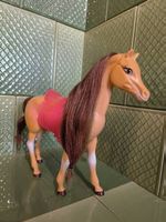 Barbie Pferd braun mit Sattel