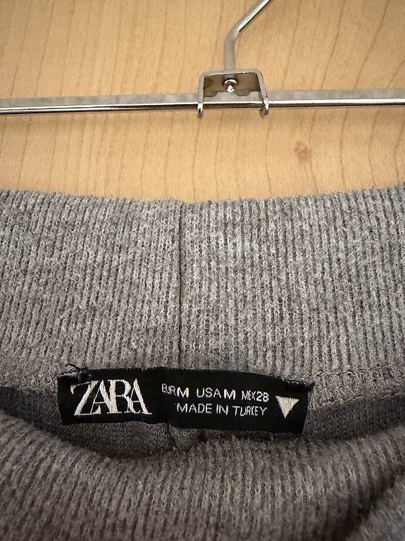 Hosen: Graue Zara Strickhose – Gebraucht aus Rorschach von Tara234 2