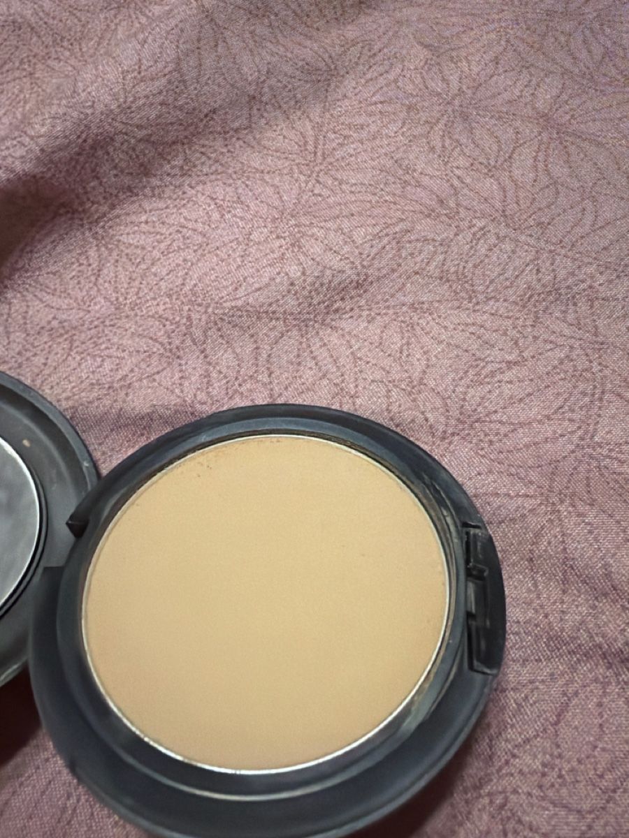 Mac Cosmetics Make-up: MAC Studio Puder foundation  – Usato da Siebnen venduto da gen_z7vd 1