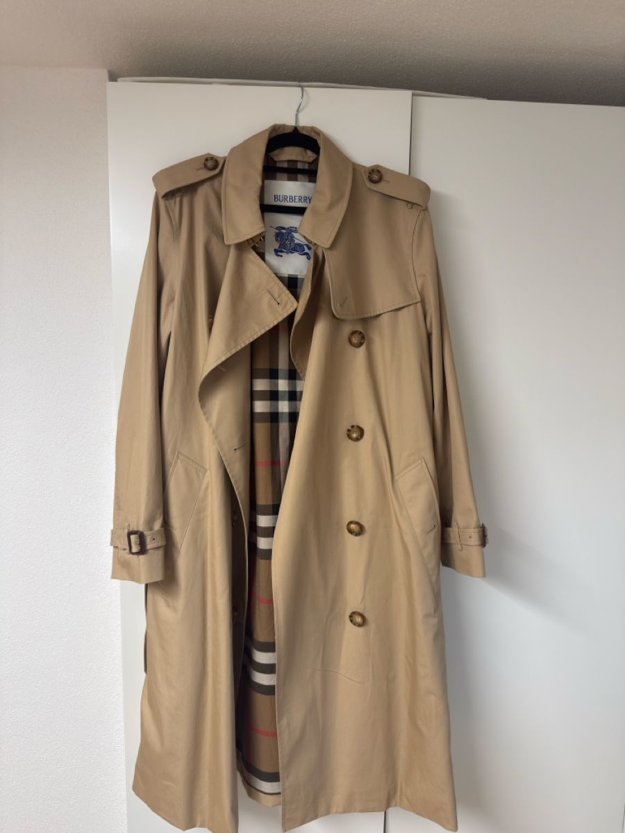 Burberry Cappotti: Burberry Trenchcoat neu – Nuovo e nell'imballaggio originale da Landquart venduto da Fisch0004
