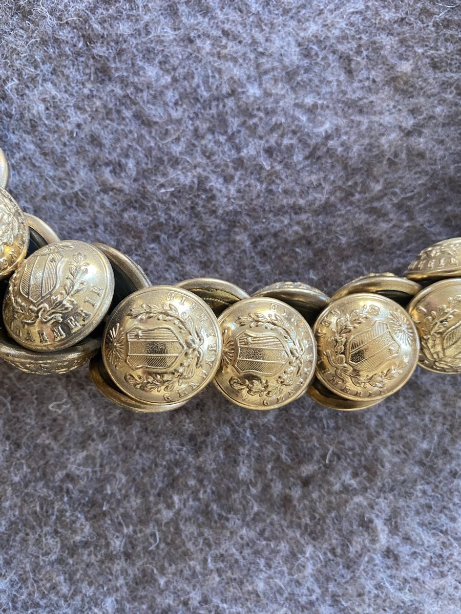 Uniformi: Boutons dorés vintage Gendarmerie  – Usato da Lausanne venduto da Csamadhi 2
