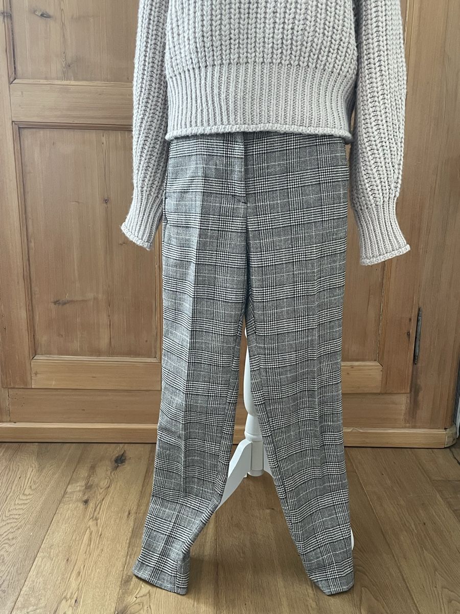 H&M Pantaloni: Karierte Hose von H&M 38 – Usato da Sissach venduto da Gaemma 1