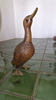 Figur Ente Messing signiert guter Zustand