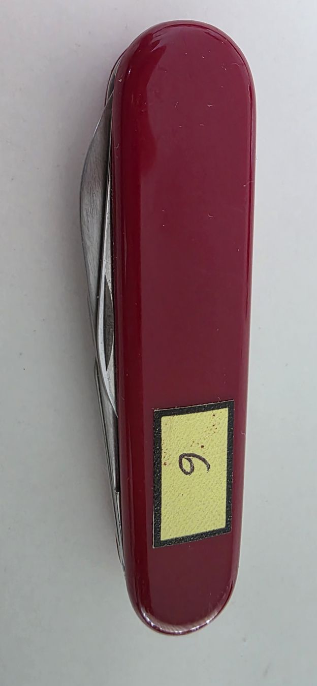 Victorinox Couteaux de poche: Victorinox Officier Sackmesser – D'occasion à Niederuzwil par 262305 4