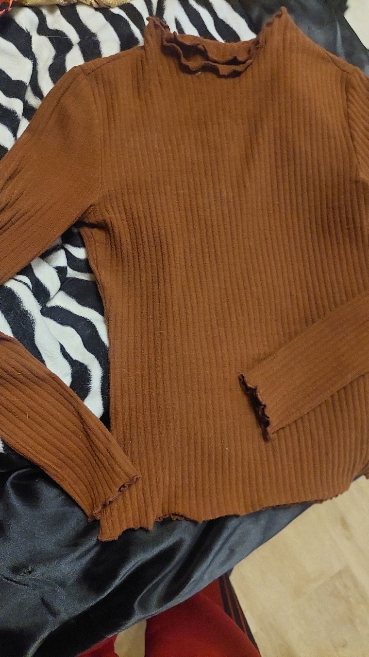 Only Maglioni & Felpe: Pulli von Only,gr.XS in braun – Usato da Basel venduto da O-MEGA