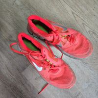 Damenschuhe Nike Grösse 39 Sneaker Koralle gebraucht