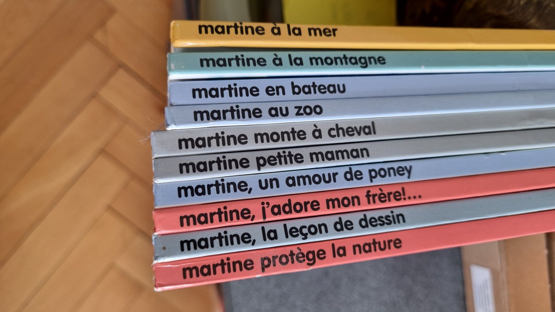 Libri: 10  livres de Martine – Usato da La Chaux-de-Fonds venduto da mikilo1 1