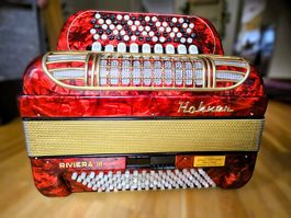 Hohner Riviera III Knopfakkordeon – 96 Bässe