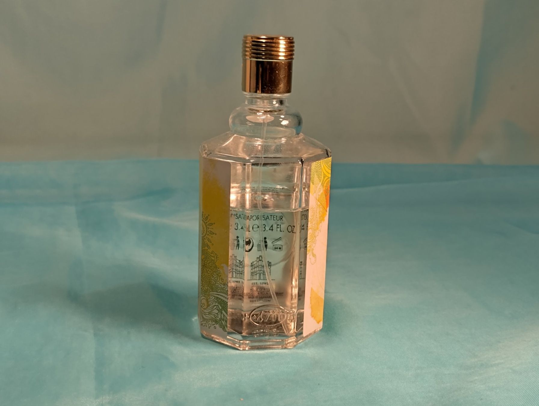 4711 Parfum & Eau de Toilette: 4711, Eau de Cologne, Remix Edition, 70ml, Spray – Gebraucht aus Bellach von JingleCherry 1