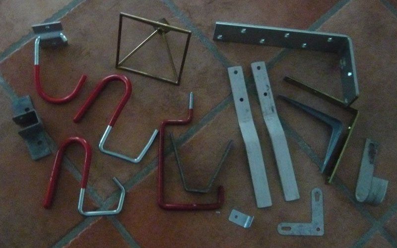 Tutti gli attrezzi: diverse Metall Teile – Usato da Ruggell venduto da Btt 1
