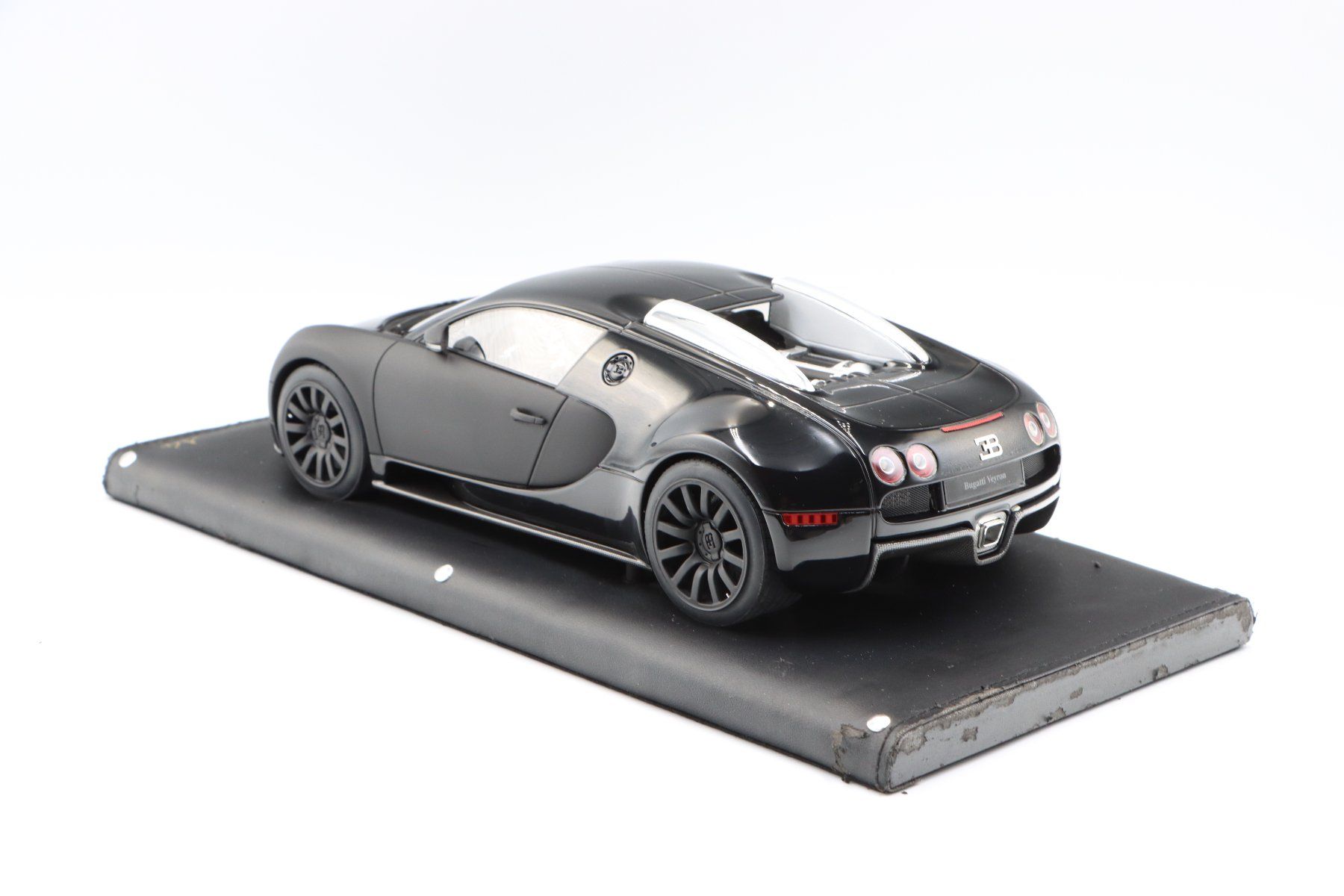 Bugatti Modellini d'auto: Bugatti Veyron 16.4 1:18 MR Collection – Nuovo e nell'imballaggio originale da Bühl b.Aarberg venduto da modelldiecast 6