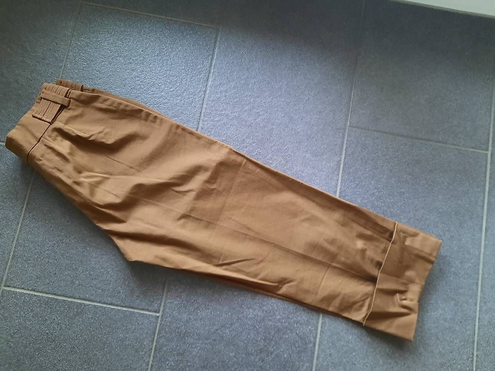 Max Mara Pantaloni: MAX MARA  Damen 3/4 Hose Gr.38 – Usato da Buchs SG venduto da miska01 3