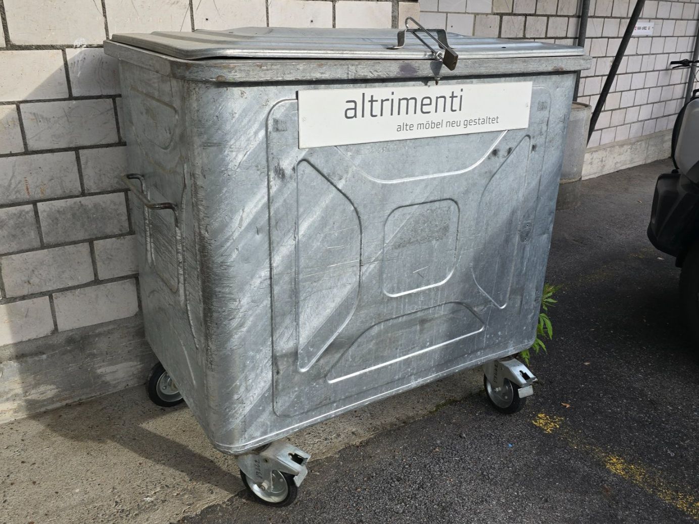 Altro per Ufficio & Commercio: Ochsner 800 lt Container / Abfall-Container – Usato da Emmetten venduto da Super008