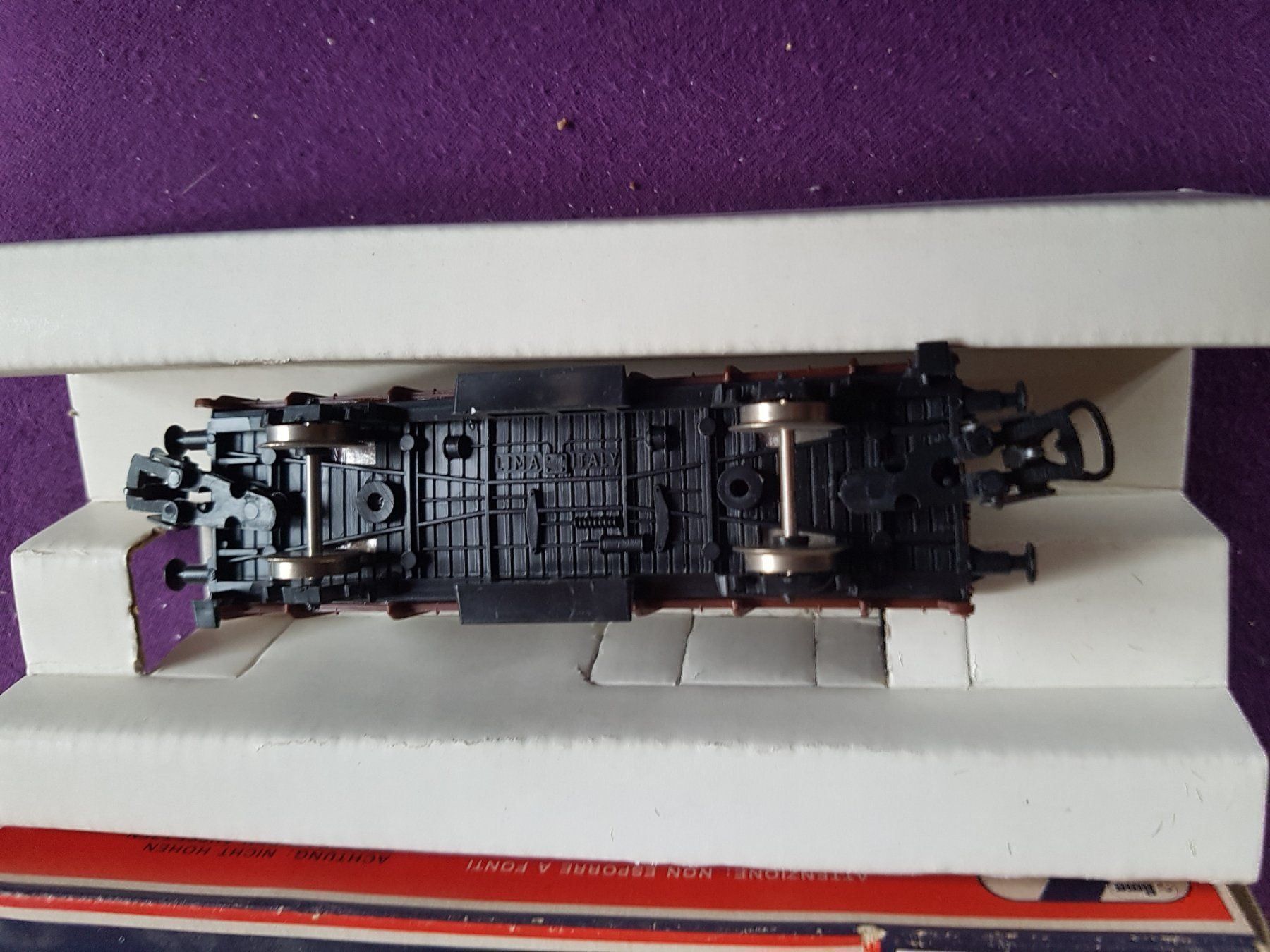 Lima Modellini di ferrovie: Lima Hochbordwagen 303171 L18 – Usato da Schwarzenburg venduto da Flamingo07 1