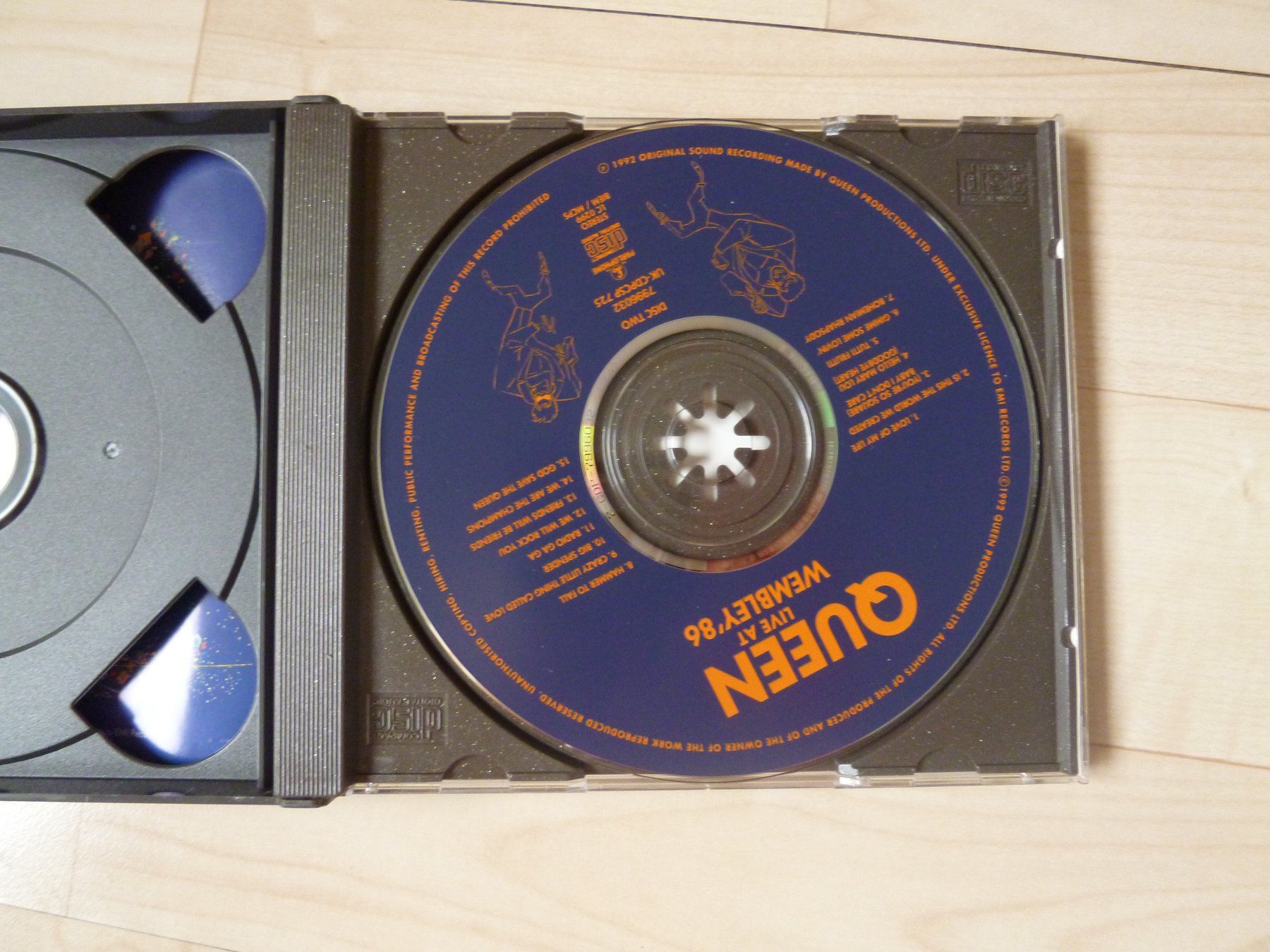 CD: Doppel CD QUEEN  Live at WEMBLEY'86 – Usato da Dättlikon venduto da Mamakuga 3
