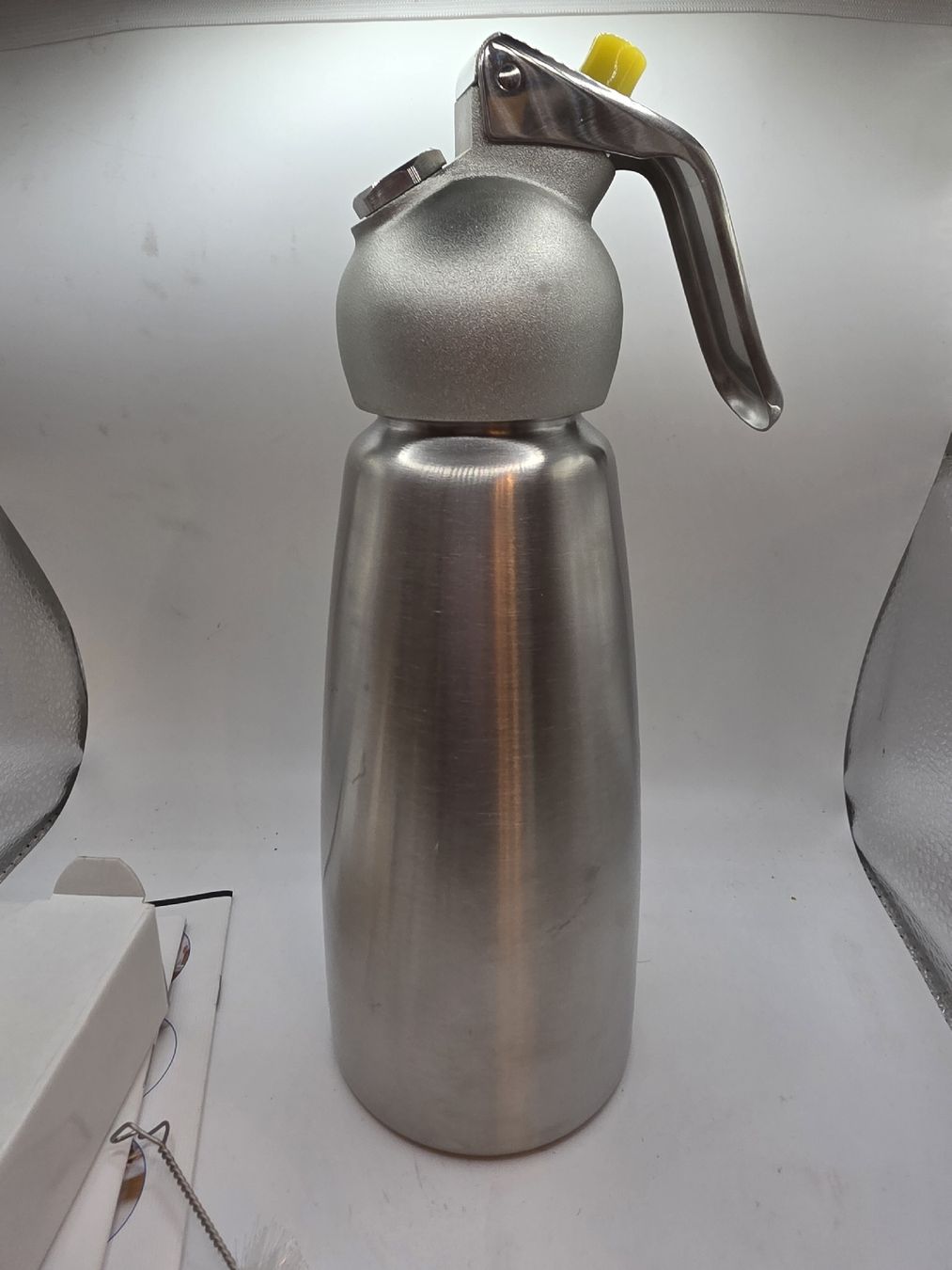 Kisag Elettrodomestici da cucina: Kisag Rahmbläser Basic 0.5L, neu in OVP  – Nuovo e nell'imballaggio originale da Arbon venduto da MadameLuLa9320