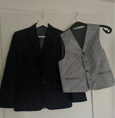 Jacke / Gilet für den besonderen Anlass Gr. 146