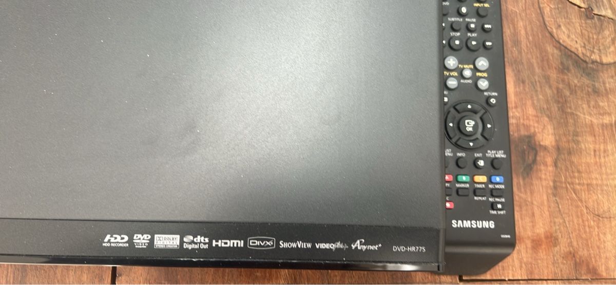 Samsung Registratori: Samsung DVD HR - 775 HDD DVD Recorder – Usato da Basel venduto da spillone123 1