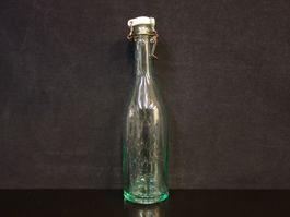 kleine alte Flasche A. TSCHUMI LIMONADEN BIEL MINERALWASSER