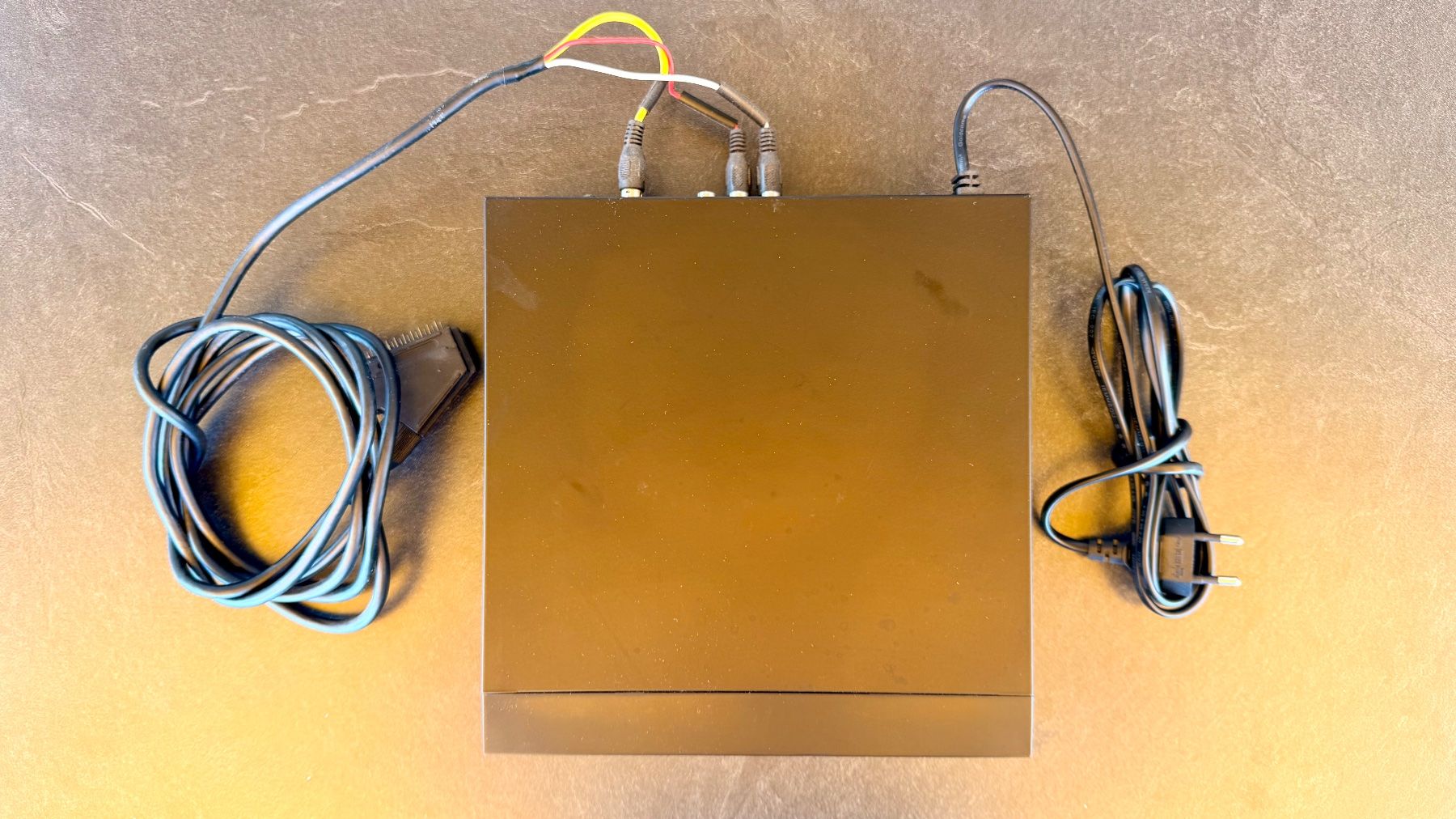 Alle DVDs: DVD Player mit HDMI & div. Anschlüssen – Gebraucht aus Gebertingen von redeal 2