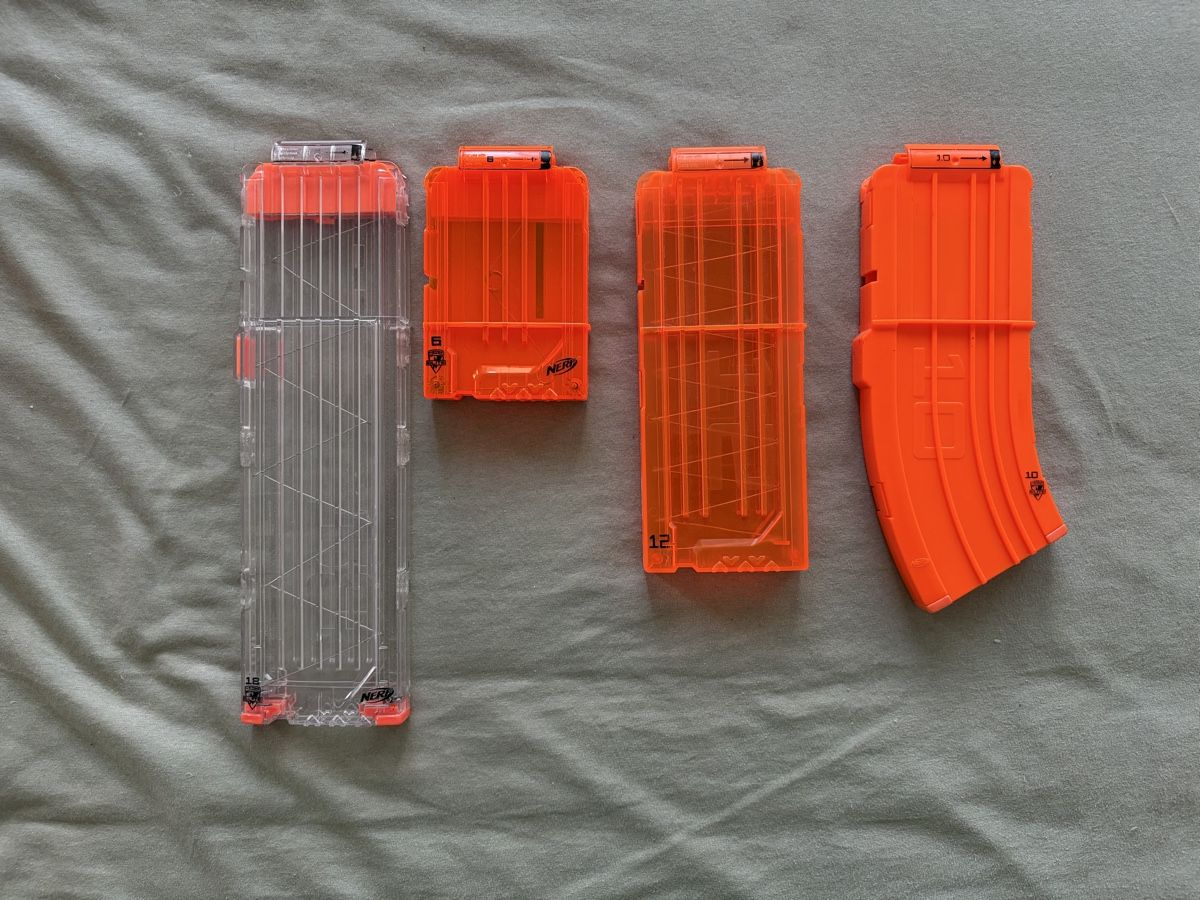 Nerf Giocattoli: Diverse Nerf Blaster+Zubehör – Usato da Goldau venduto da jan_2vzy 2