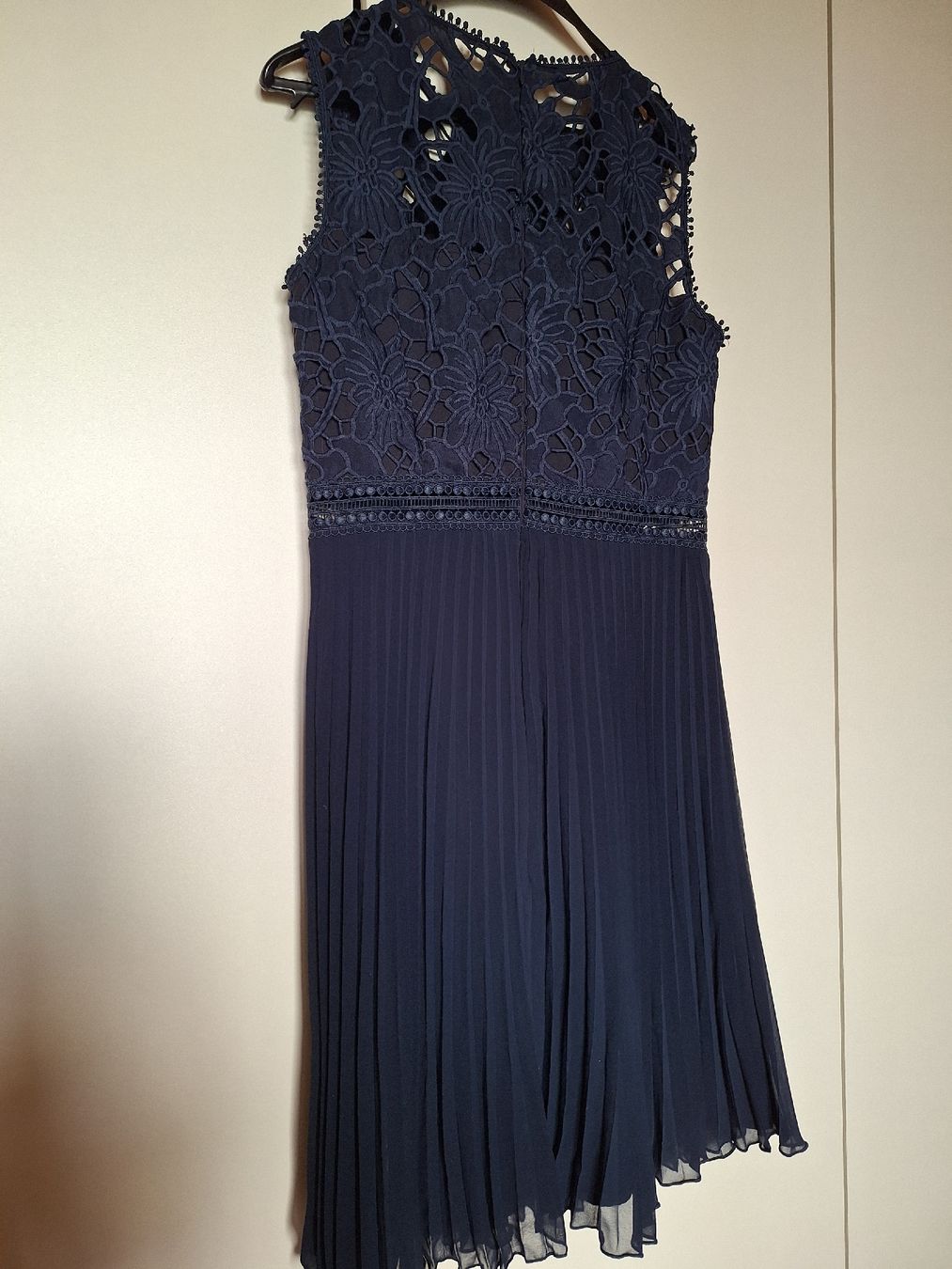 Vestiti: Kleid dunkelblau Grösse 40 – Usato da Bronschhofen venduto da Buechstabesuppe 1