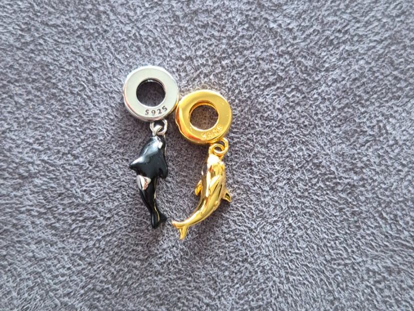 Anhänger: Silber Charm Orca twins +Garantie – Neu (gemäss Beschreibung) aus Rotkreuz von Carbone_Bijou-Shop 2