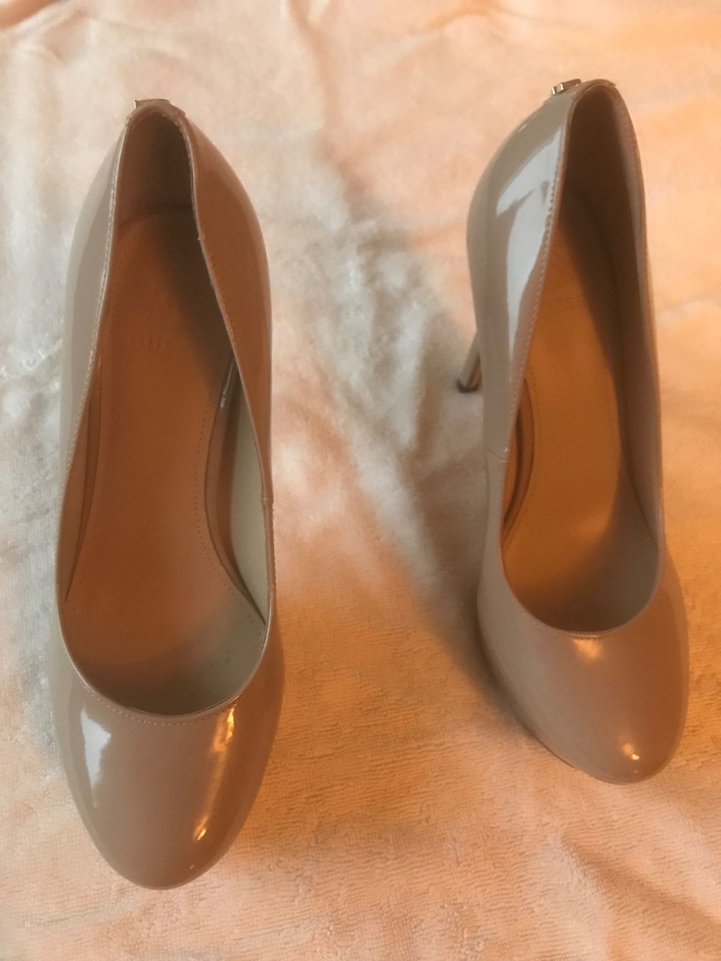 Guess Scarpe da donna: GUESS Damenschuhe – Usato da Zürich venduto da pie_9tng 3