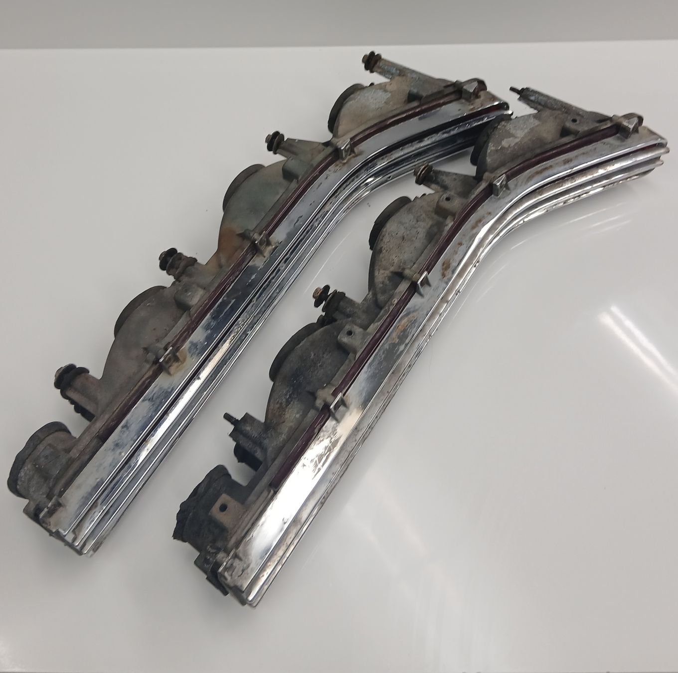 Scheinwerfer: Feux arrière Buick Riviera 66 – Gebraucht aus la heutte von Auto-stock 2