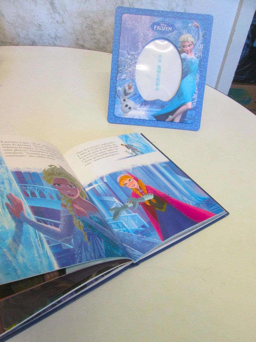 Disney Jouets: Frozen, das Königreich aus Eis – D'occasion à Sementina par babucia 2