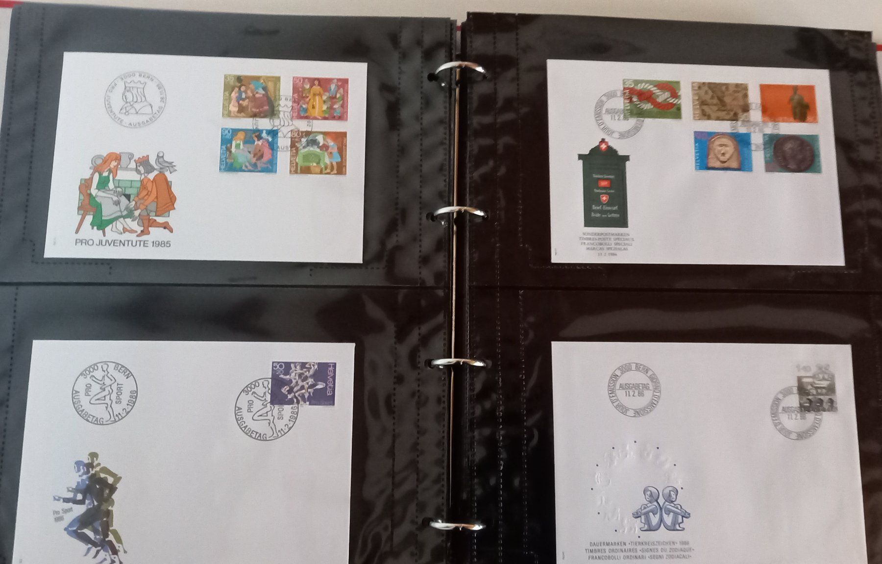 Tutti i francobolli: Schweizer Erstagscouverts,  Sammlung von 1983 - 2005 – Nuovo (secondo la descrizione) da Oberembrach venduto da peeeg 2