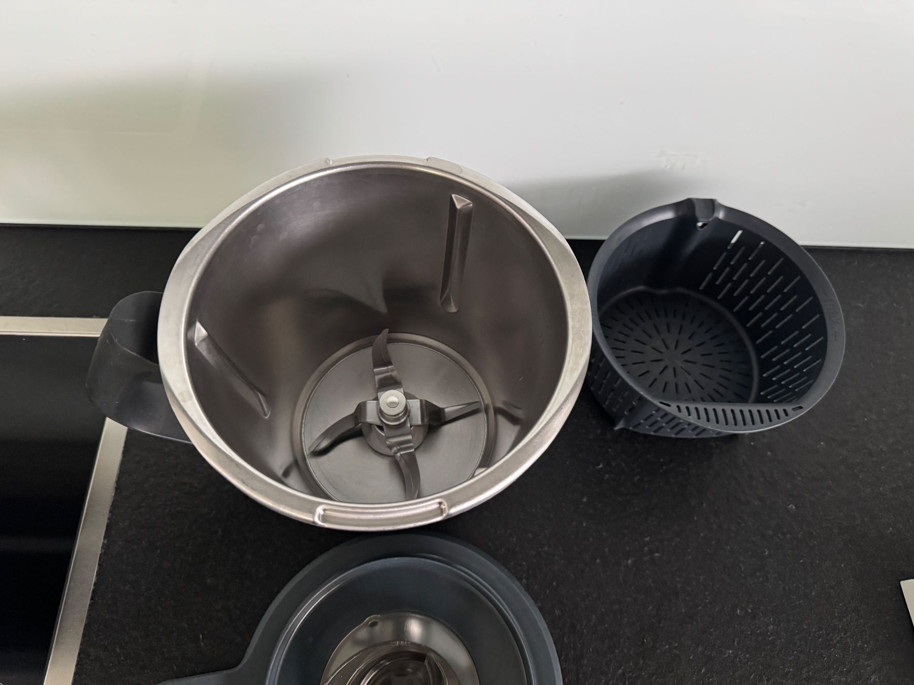 Thermomix Elettrodomestici da cucina: Thermomix TM5 Mixtopf – Usato da Speicher venduto da oliverz 1