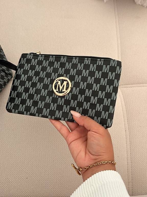 Borse da donna: Tasche schwarz – Usato da Kriens venduto da dajaxoxo 2